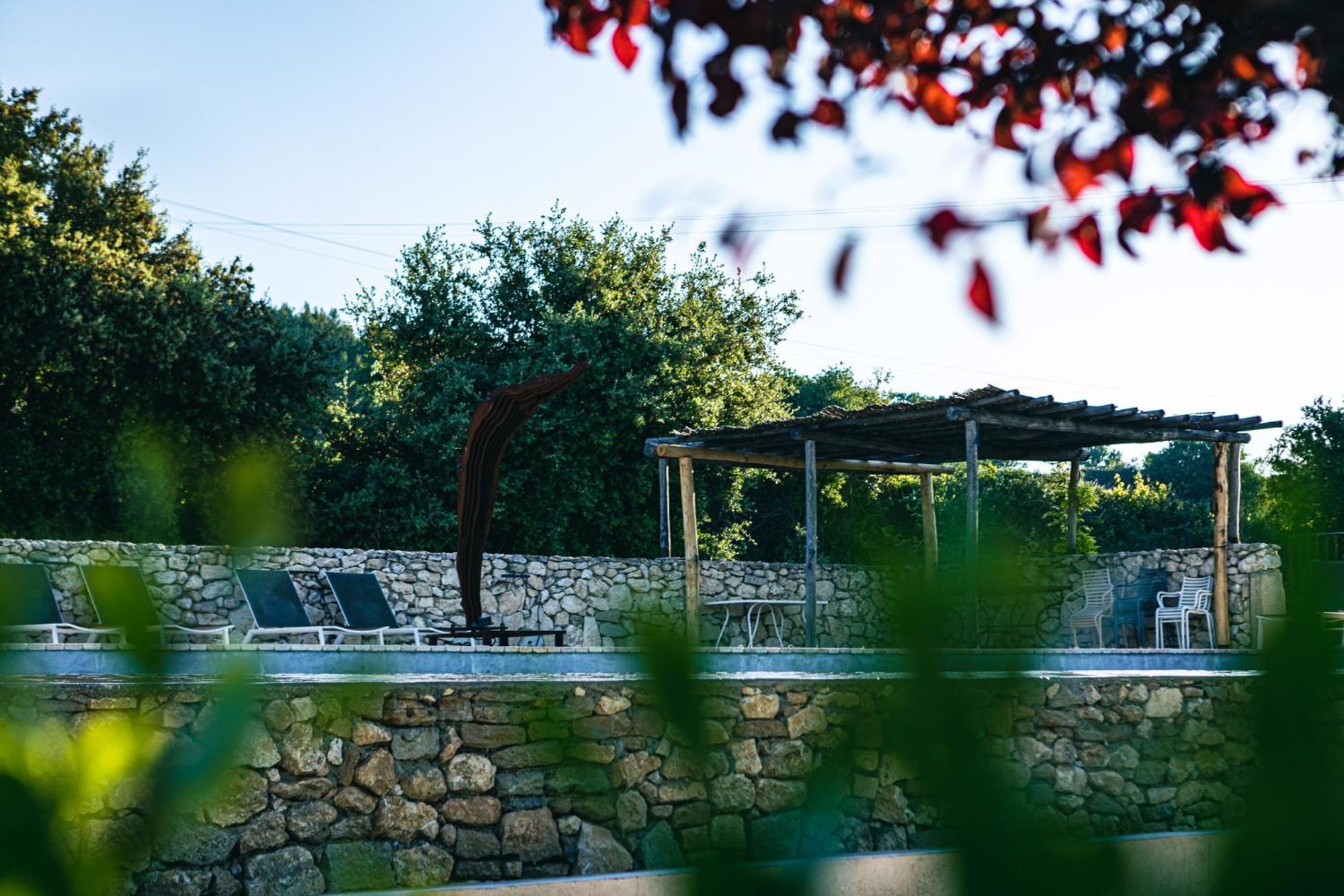Domaine Des Peyre Robion en Luberon Exterior foto